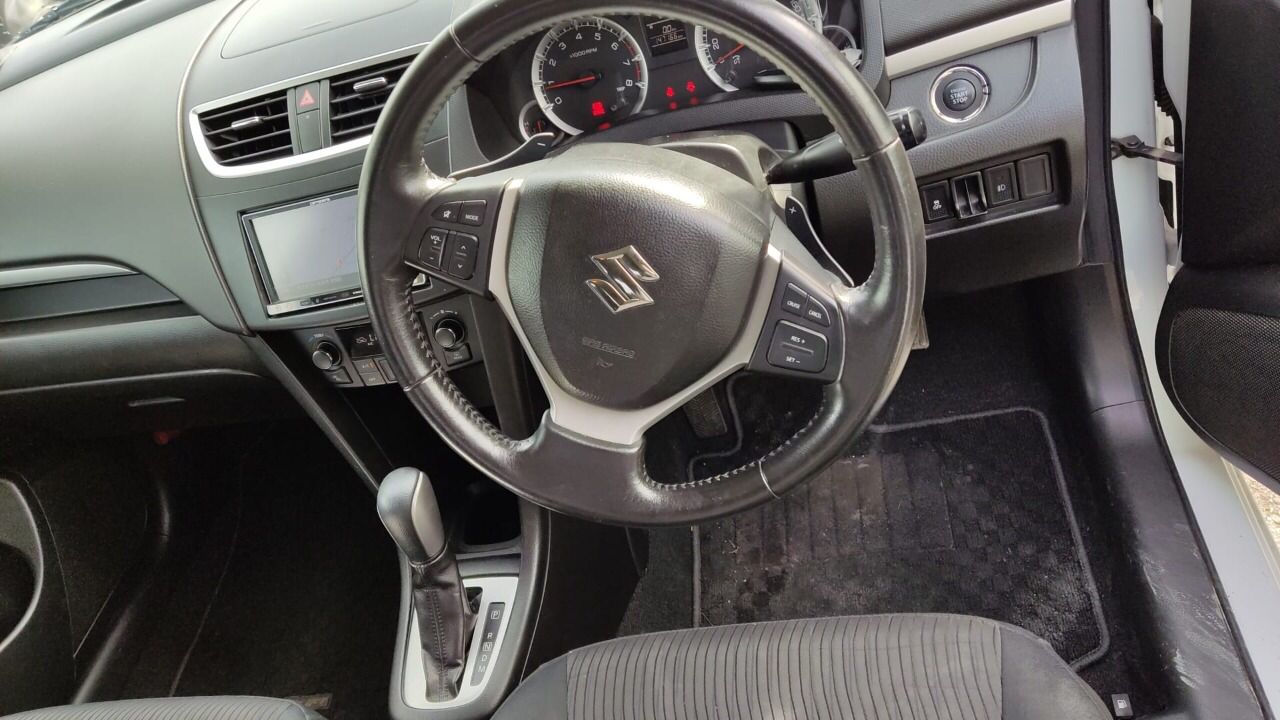 Suzuki Swift XS 2013